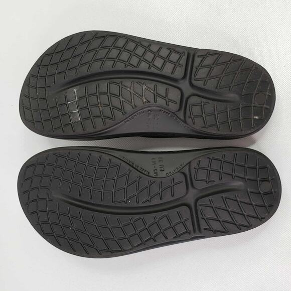 OOFOS Original Recovery Comfort Thong Flip Flop Sandal Black Women 7 Men 5 - Picture 5 of 9